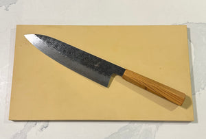 Cañón Isamitsu Gyuto de 210 mm