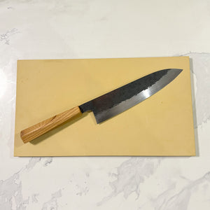 Cañón Isamitsu Gyuto de 210 mm